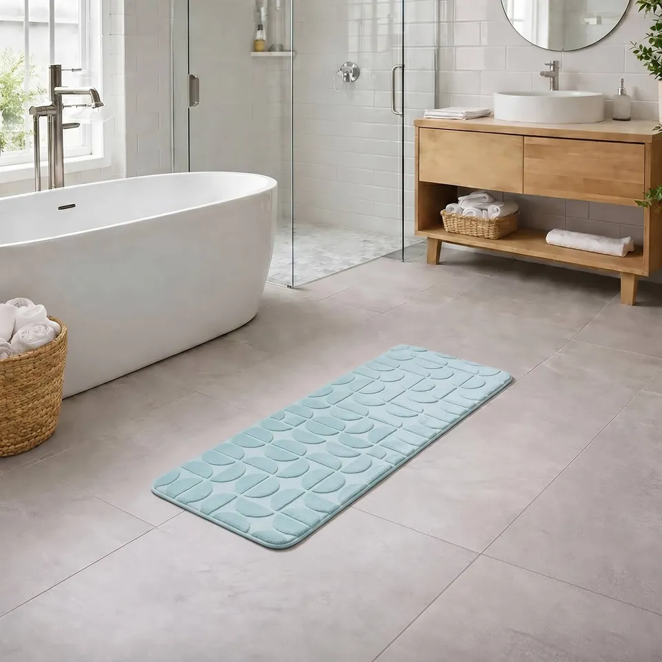 evideco-demi-lune-tapis-de-bain-bleu-clair-45x120-m-moire-de-forme image 1