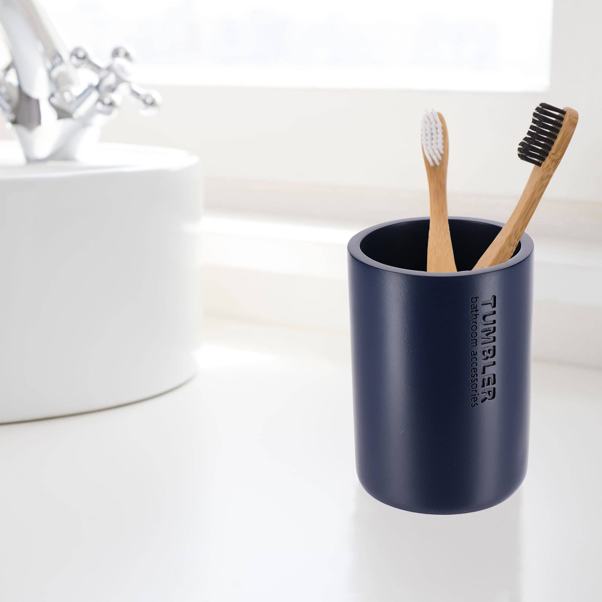 evideco-gobelet-bleu-marine-mat-porte-brosse-dents image 5