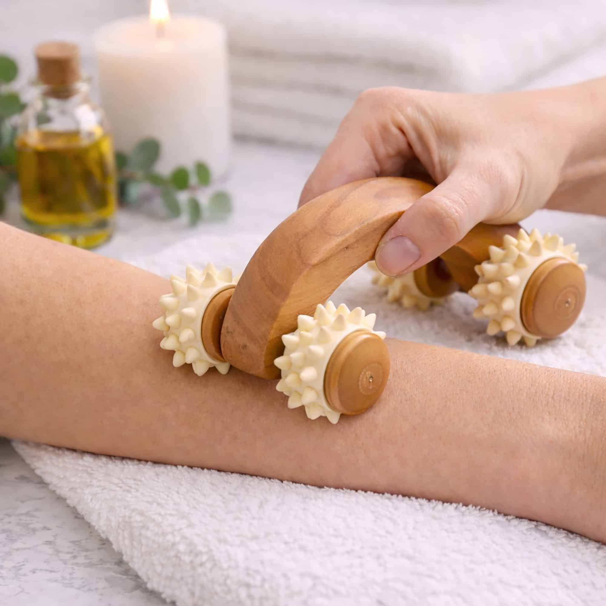 evideco-spa-wellness-rouleau-massage-bois-manuel-4-picots image 2