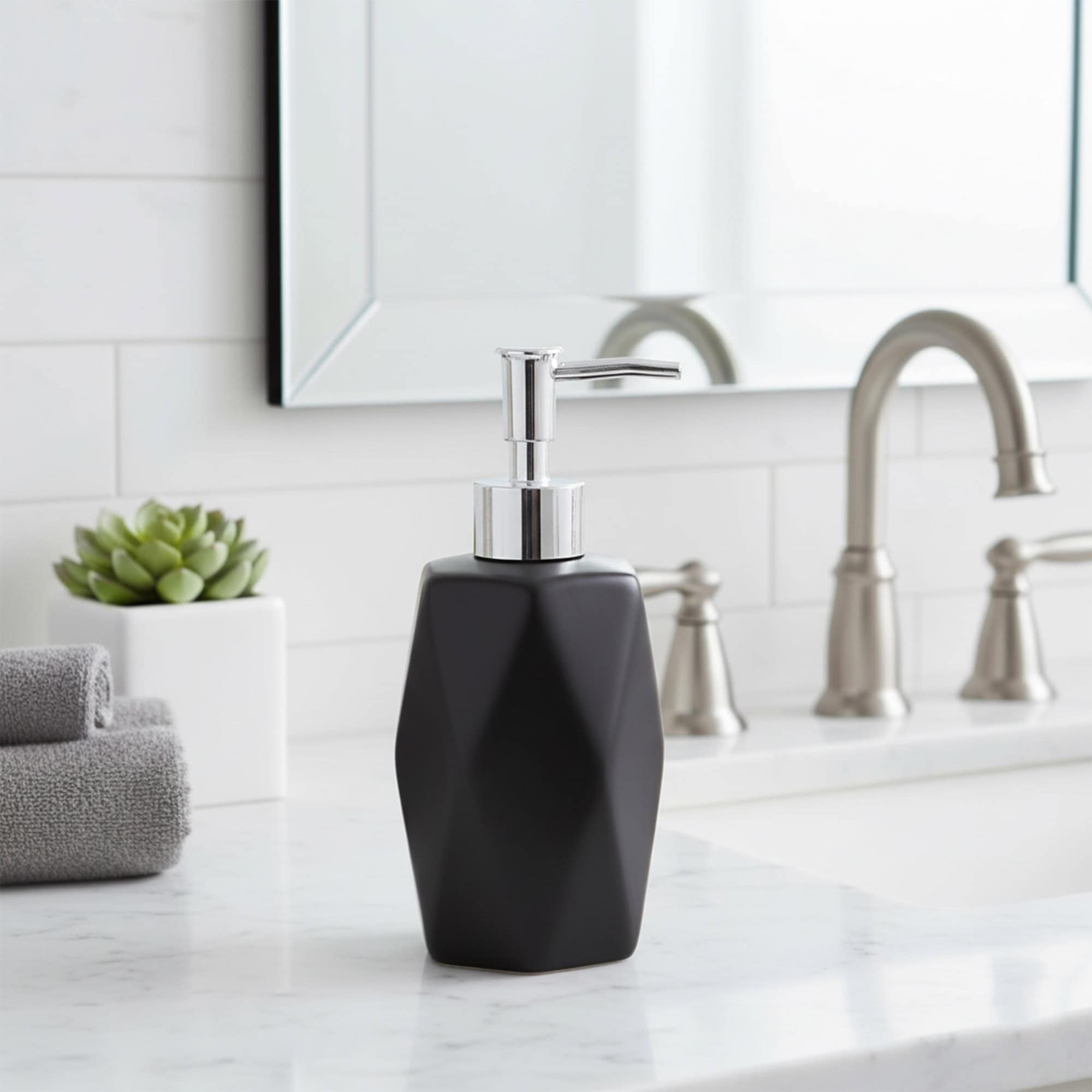 evideco-bathroom-accessories-distributeur-savon-noir-diamond-gr-s image 1
