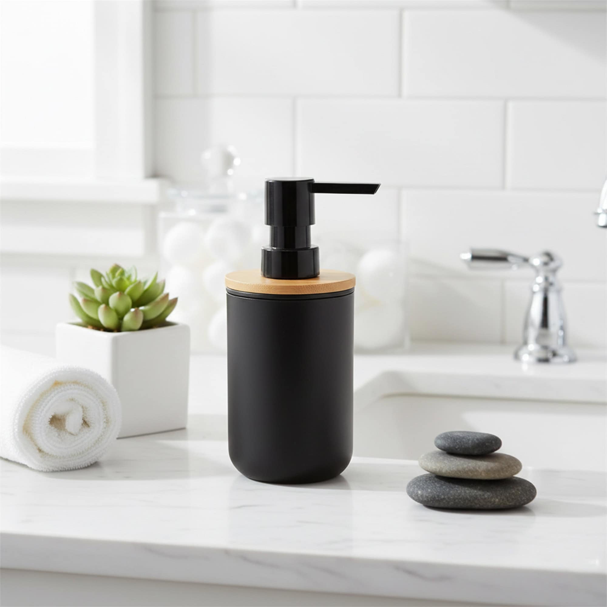 evideco-bathroom-accessories-distributeur-savon-noir-padang-bambou-300-ml image 1