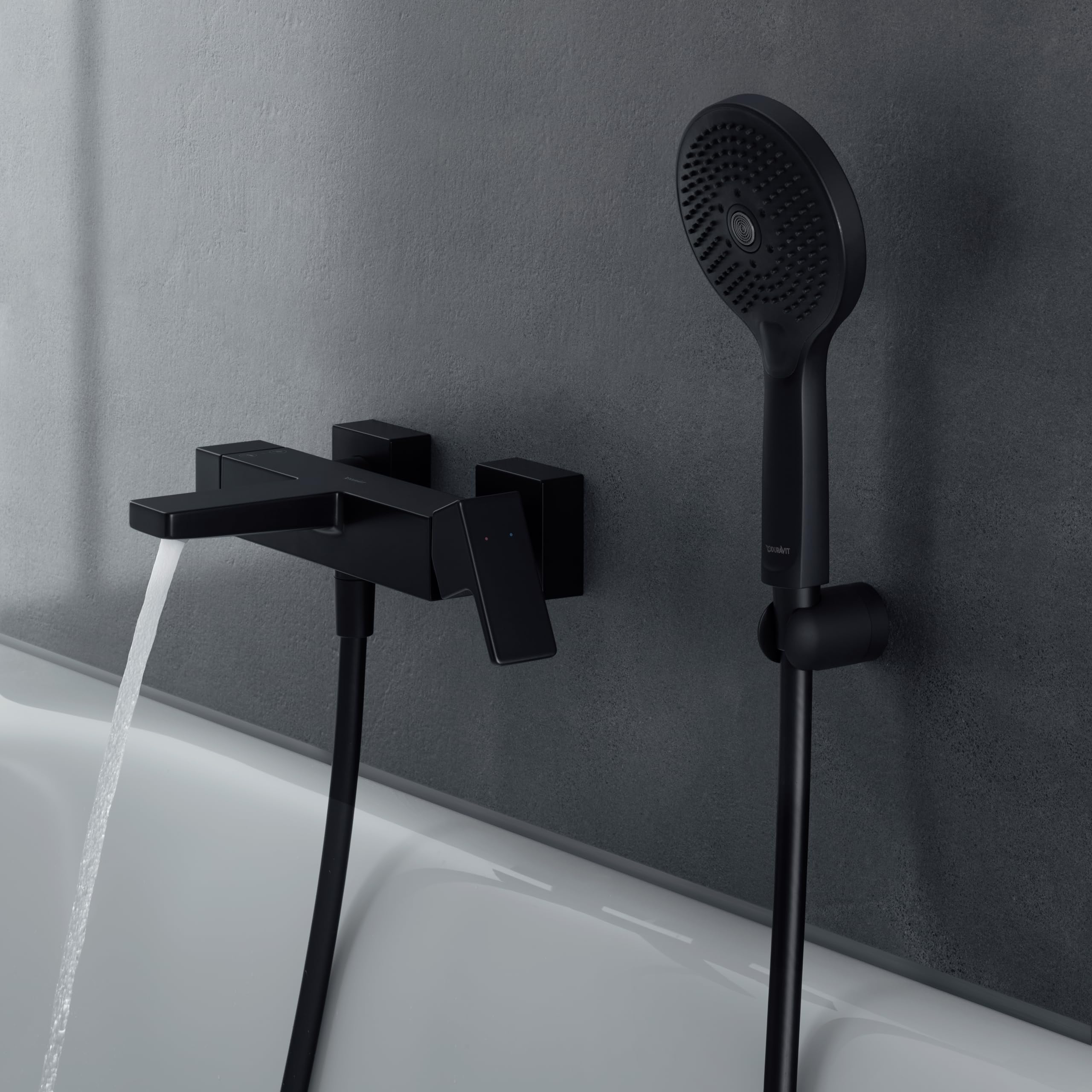 duravit-manhattan-mitigeur-baignoire-noir-mat-2-consommateurs image 2