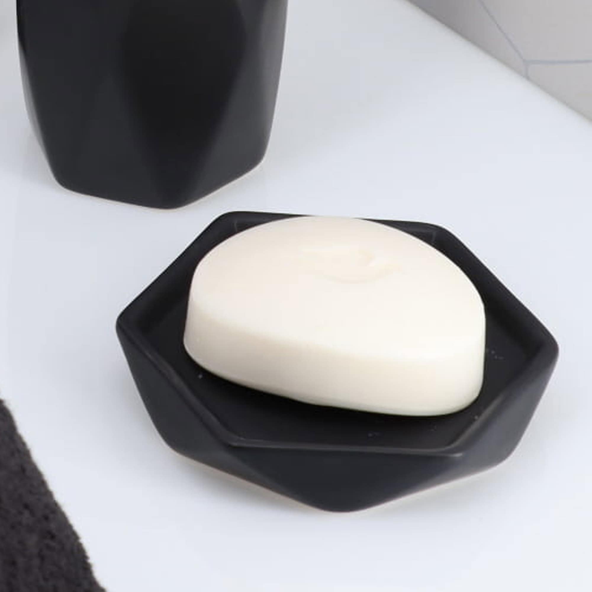evideco-bathroom-accessories-porte-savon-diamant-noir-en-gr-s image 6