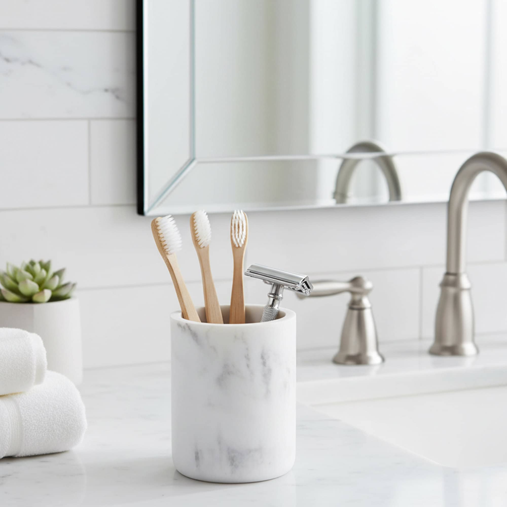 evideco-new-marble-porte-brosse-dents-blanc-marbre-r-sine image 1