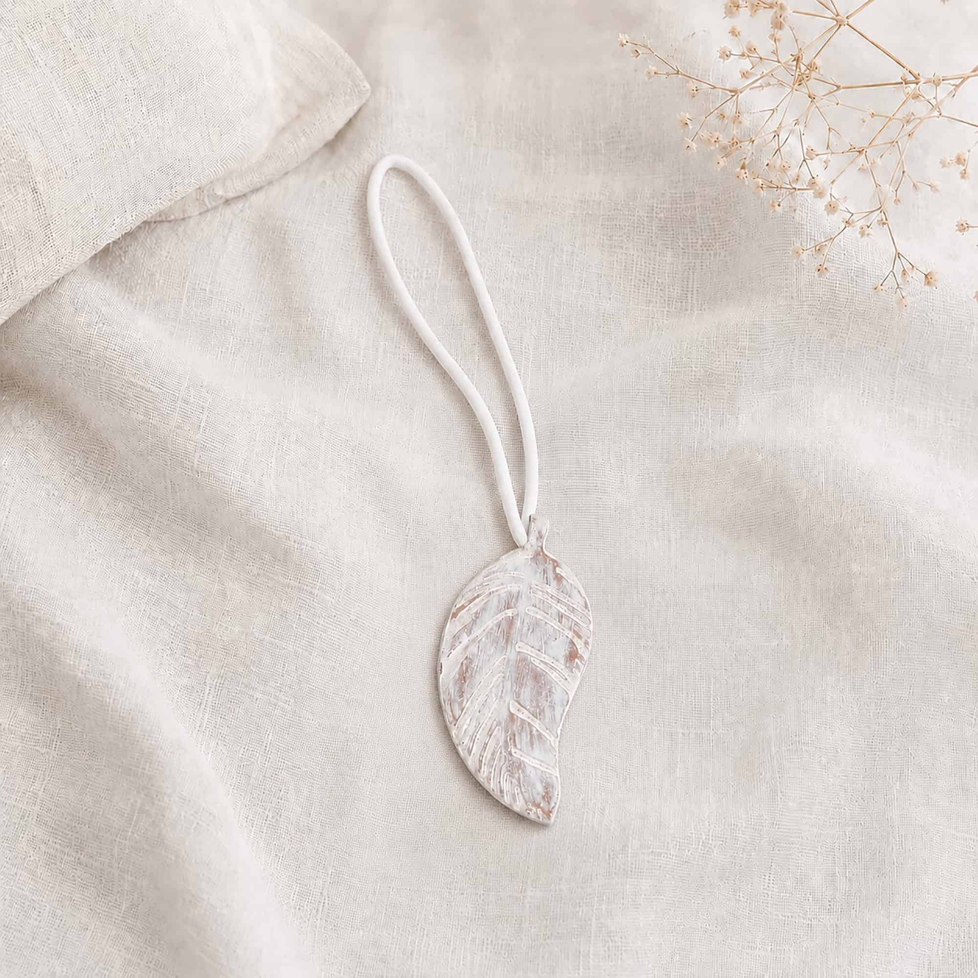 evideco-embrasse-rideau-magn-tique-feuille-bois-blanc image 4