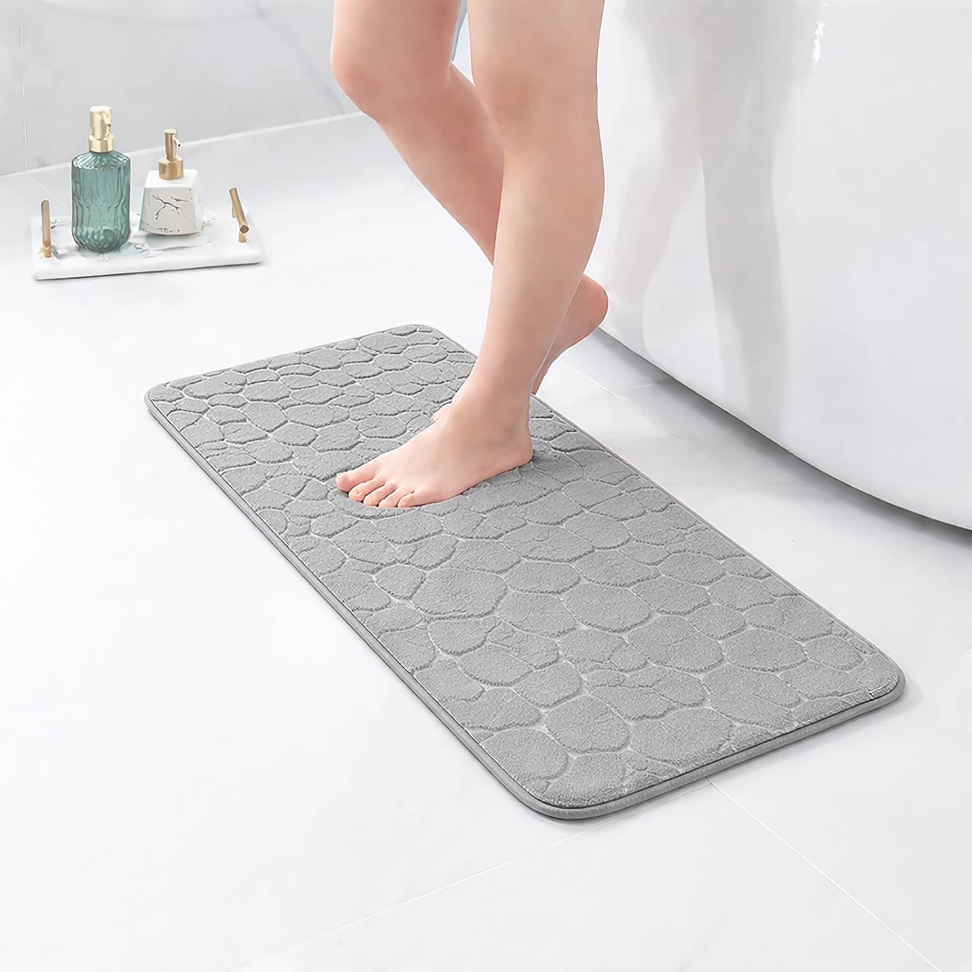 evideco-tapis-de-bain-m-moire-de-forme-gris-clair-galet-122x46 image 1