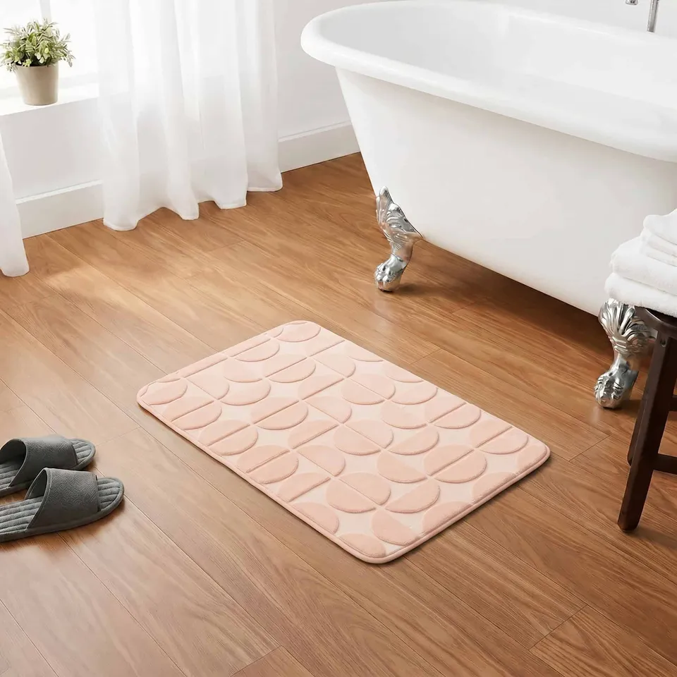 evideco-demi-lune-tapis-de-bain-rose-50x80-cm-m-moire-de-forme image 1