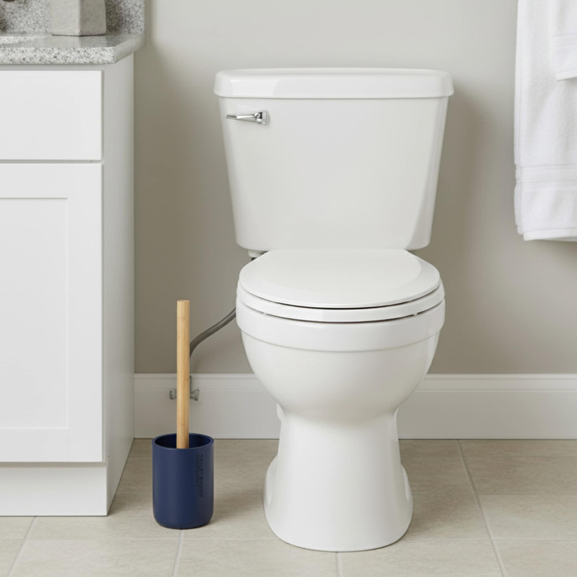 evideco-brosse-wc-bleu-marine-manche-bambou-avec-support image 2