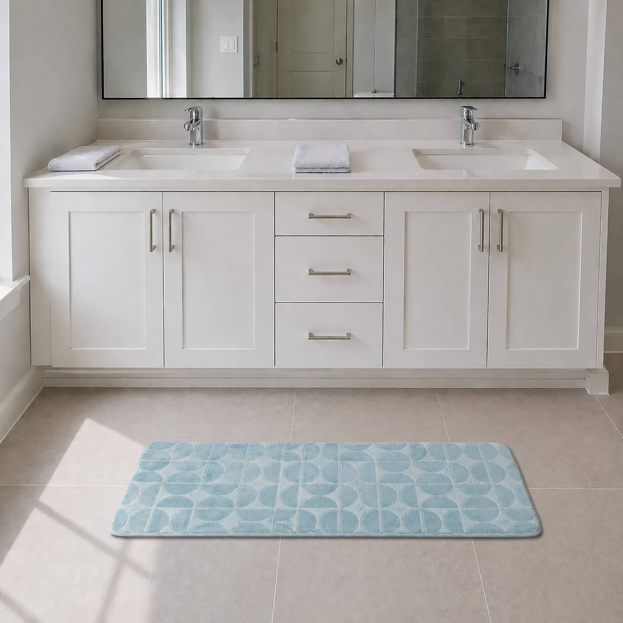 evideco-demi-lune-tapis-de-bain-bleu-clair-45x120-m-moire-de-forme image 3