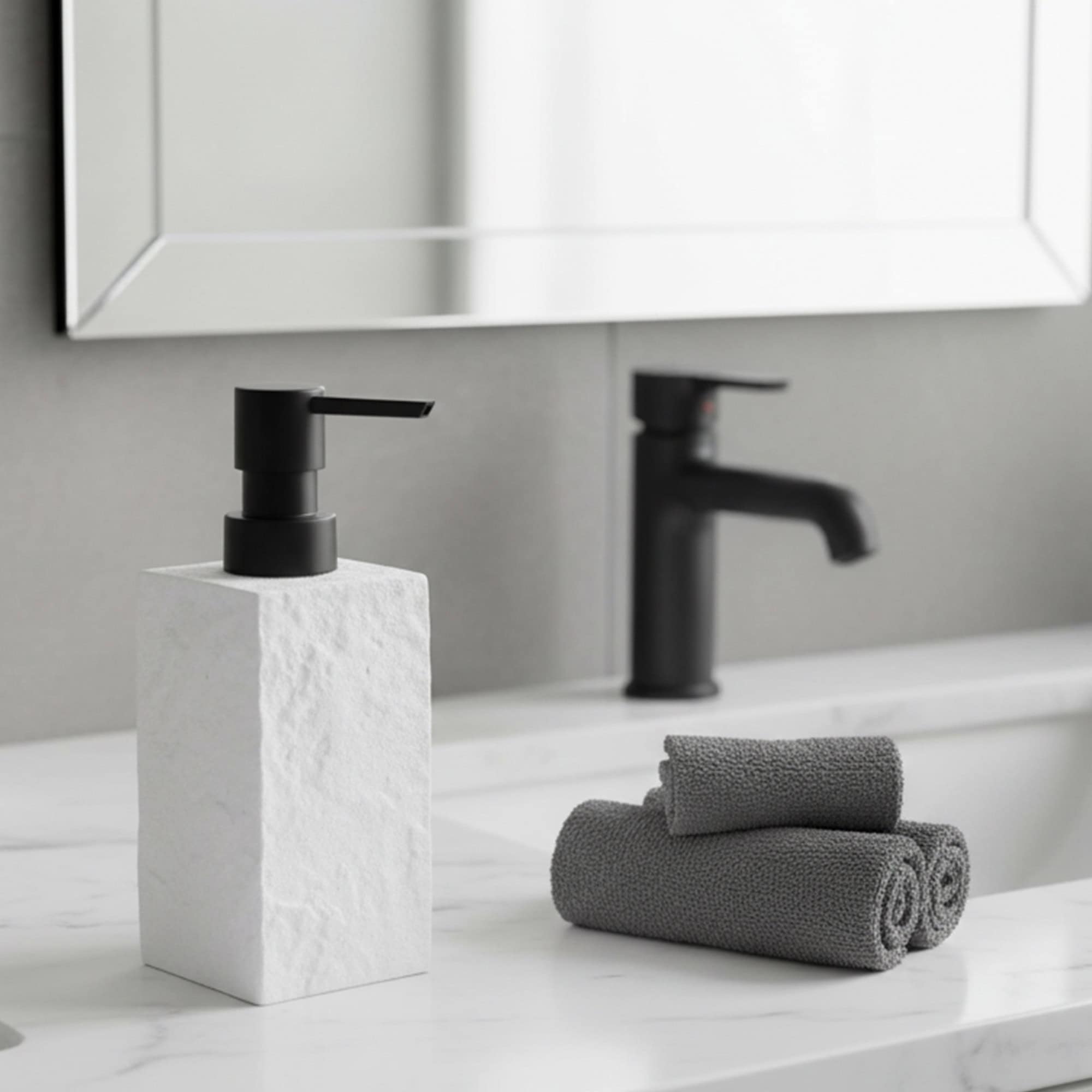 evideco-bathroom-distributeur-savon-r-sine-blanc-effet-pierre-250ml image 1
