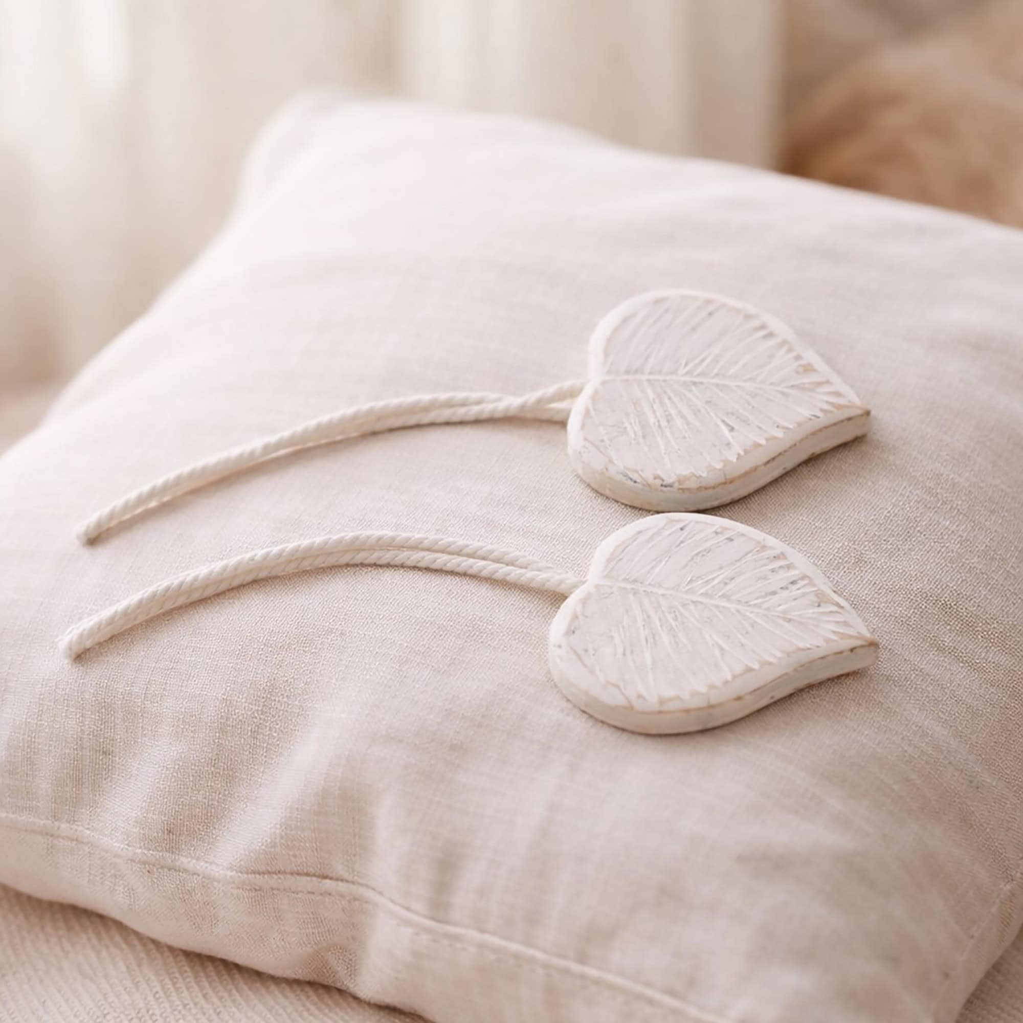 evideco-home-accessories-lot-2-embrasses-rideaux-magn-tiques-blanc image 1