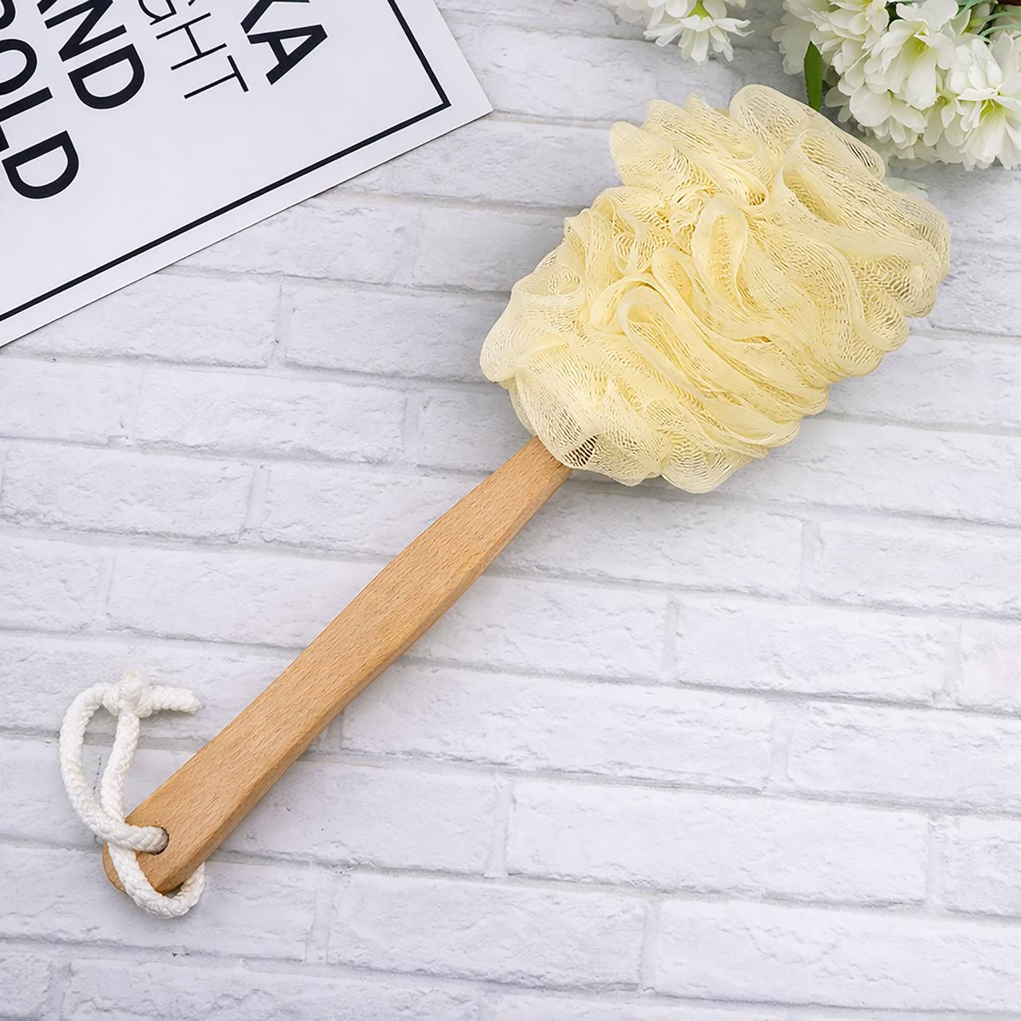 evideco-spa-brosse-de-bain-loofah-manche-bois-filet-doux image 4